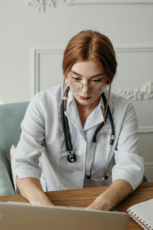 Top 5 consultations en ligne pour améliorer votre santé